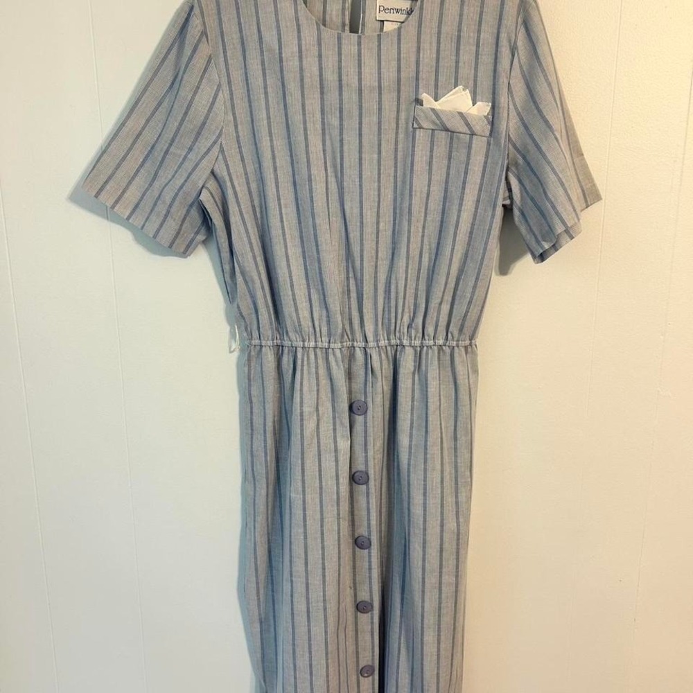 Women's vintage Perwinkle blue white‎ striped dress with front pocket